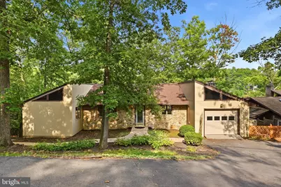 1003 Lakeview Drive, Cross Junction, VA 22625 - Photo 2