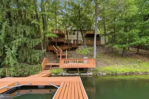 1003 Lakeview Dr, Cross Junction, VA 22625 - Photo 74