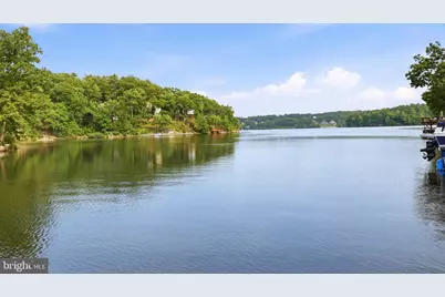 1003 Lakeview Drive, Cross Junction, VA 22625 - Photo 4