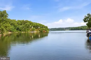 1003 Lakeview Dr, Cross Junction, VA 22625 - Photo 4