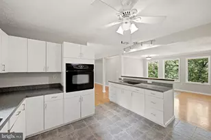 1003 Lakeview Dr, Cross Junction, VA 22625 - Photo 18