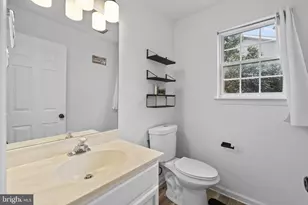 315 Copperfield Ln, Winchester, VA 22602 - Photo 12