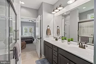 517 Northwood Cir, Cross Junction, VA 22625 - Photo 22