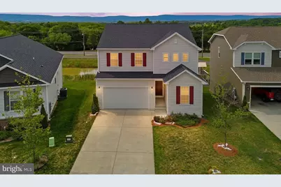 102 Curtain Fall Drive, Middletown, VA 22645 - Photo 2