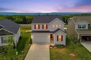 102 Curtain Fall Dr, Middletown, VA 22645 - Photo 2