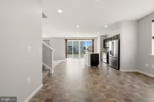 437 Town Run Ln, Stephens City, VA 22655 - Photo 6