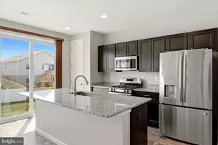 437 Town Run Ln, Stephens City, VA 22655 - Photo 2