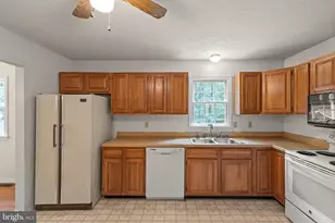 154 Roper Dr, Clear Brook, VA 22624 - Photo 8