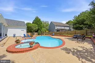 200 Fairfield Dr, Winchester, VA 22602 - Photo 4