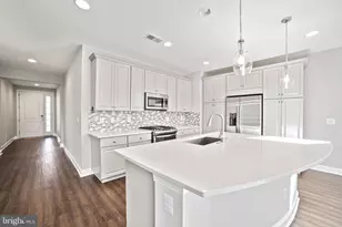 120 Nuthatch Dr, Lake Frederick, VA 22630 - Photo 4