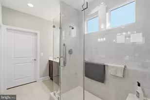 109 Walleye Ct, Lake Frederick, VA 22630 - Photo 24
