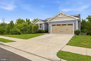 131 Emmet St, Middletown, VA 22645 - Photo 2