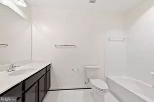 106 Splendor Gdn Wy, Stephenson, VA 22656 - Photo 6