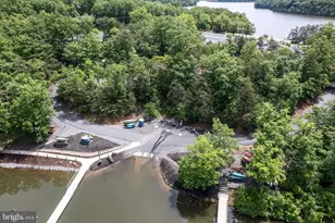 413 Masters Dr, Cross Junction, VA 22625 - Photo 112