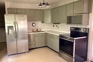 310 Crest Cir, Winchester, VA 22602 - Photo 2