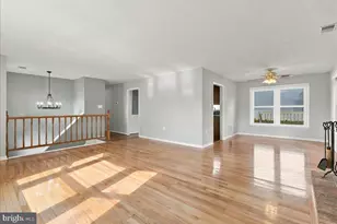 409 Sunset Cir, Cross Junction, VA 22625 - Photo 10