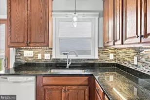 409 Sunset Cir, Cross Junction, VA 22625 - Photo 18