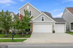 121 Foam Flower Dr, Lake Frederick, VA 22630 - Photo 2