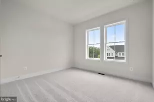 135 Sapphire St, Stephenson, VA 22656 - Photo 16