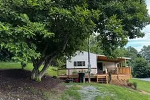 131 Cedar Hill Ln, Clear Brook, VA 22624 - Photo 4