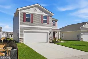 130 Bookers Crst Dr, Stephens City, VA 22655 - Photo 2
