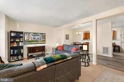 303 Sutton Court, Winchester, VA 22601 - Photo 4