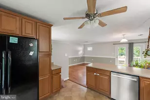 1226 Lakeview Dr, Cross Junction, VA 22625 - Photo 12