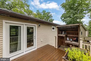 1226 Lakeview Dr, Cross Junction, VA 22625 - Photo 36