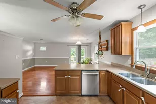 1226 Lakeview Dr, Cross Junction, VA 22625 - Photo 10