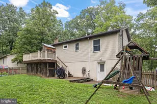 1226 Lakeview Dr, Cross Junction, VA 22625 - Photo 4