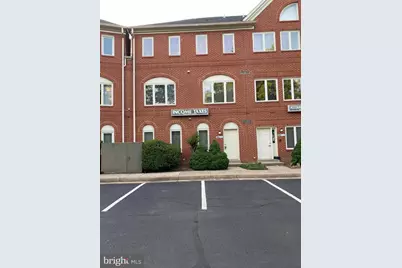 299 Herndon Parkway #106, Herndon, VA 20170 - Photo 2
