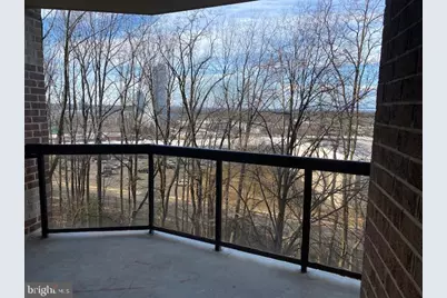 8370 Greensboro Drive #324, McLean, VA 22102 - Photo 2