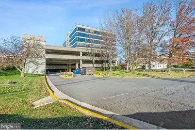 1950 Old Gallows Road, Vienna, VA 22182 - Photo 6