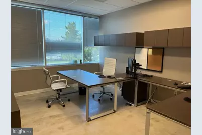 950 Herndon Parkway, Herndon, VA 20170 - Photo 4