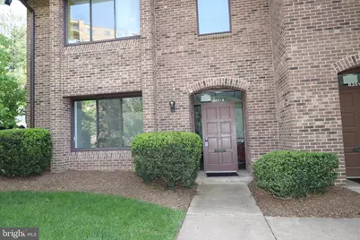 8351 Greensboro Drive #6, McLean, VA 22102 - Photo 2