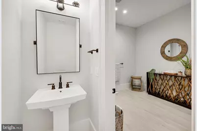 725 Lawton Street, McLean, VA 22101 - Photo 94