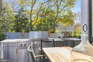 725 Lawton St, McLean, VA 22101 - Photo 6