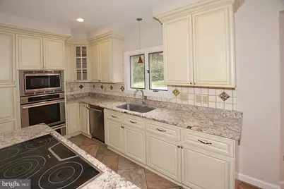 10190 Akhtamar Drive, Great Falls, VA 22066 - Photo 16