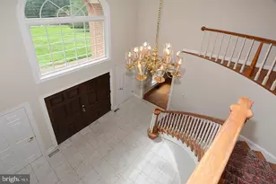 10190 Akhtamar Dr, Great Falls, VA 22066 - Photo 2