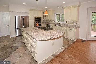 10190 Akhtamar Drive, Great Falls, VA 22066 - Photo 18