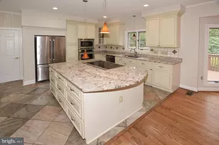 10190 Akhtamar Dr, Great Falls, VA 22066 - Photo 18