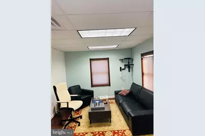 8212 Old Courthouse Road #2, Vienna, VA 22182 - Photo 2