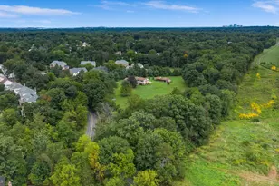 13110 Thompson Rd, Fairfax, VA 22033 - Photo 4