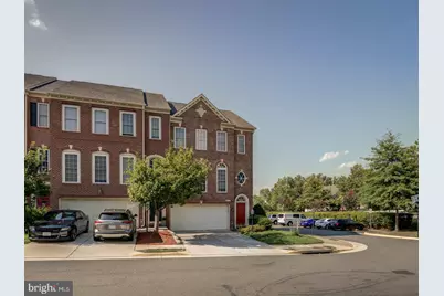8410 Chaucer House Court, Lorton, VA 22079 - Photo 2