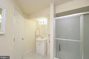 7801 Ridgewood Dr, Annandale, VA 22003 - Photo 52