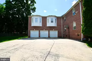 7801 Ridgewood Dr, Annandale, VA 22003 - Photo 4