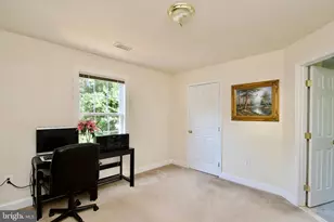 7801 Ridgewood Dr, Annandale, VA 22003 - Photo 36