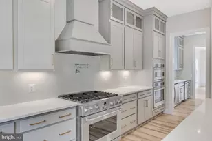 9017 Ellenwood Ln, Fairfax, VA 22032 - Photo 22