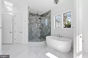 7631 Lisle Ave, Falls Church, VA 22043 - Photo 4