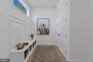 9205 Franks Pt Ln, Lorton, VA 22079 - Photo 24